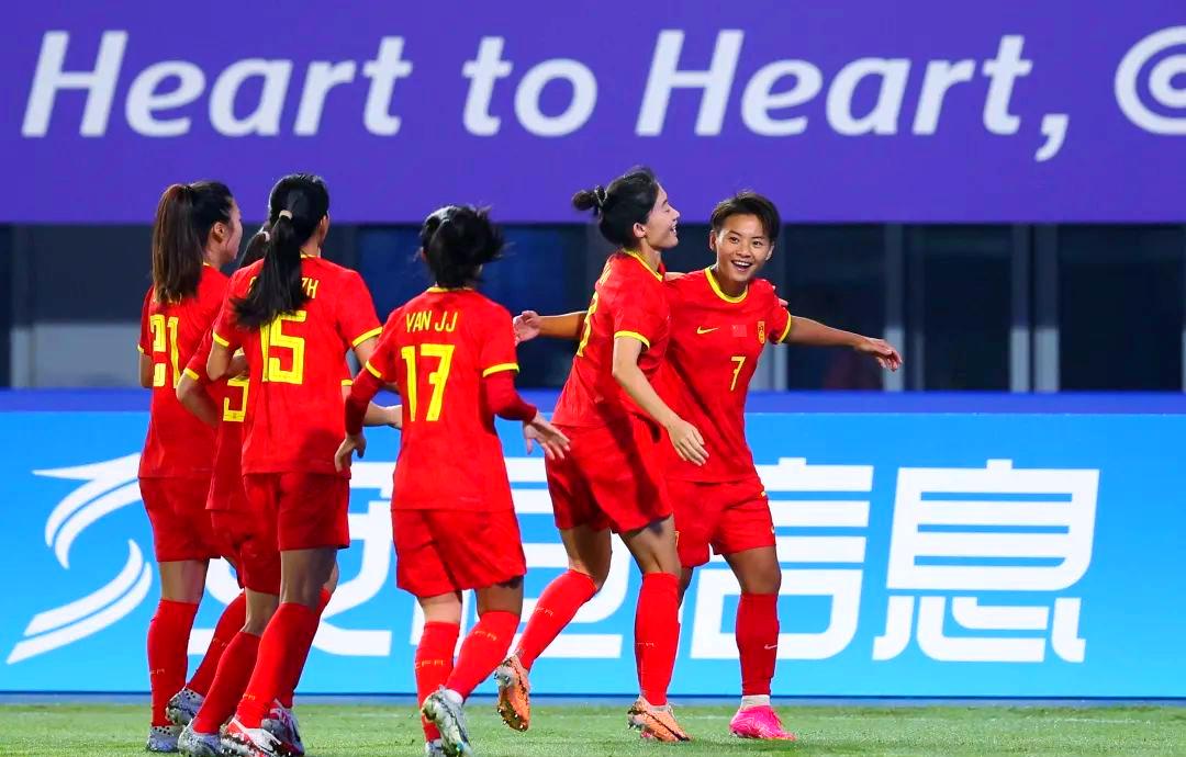 雷速体育比分直播-中国女足在比赛中展现强大实力
