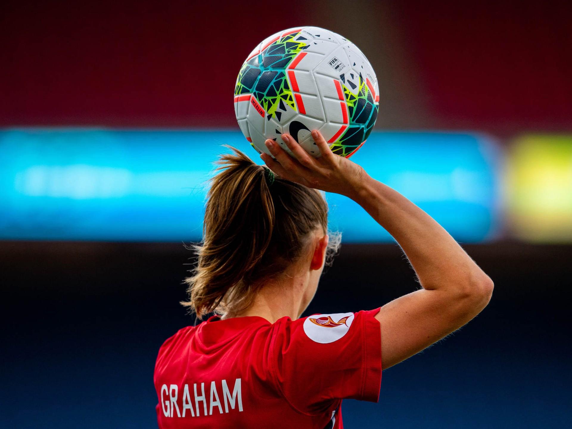 瑞典女足队新晋队长崭露头角 瑞典女足队新晋队长崭露头角