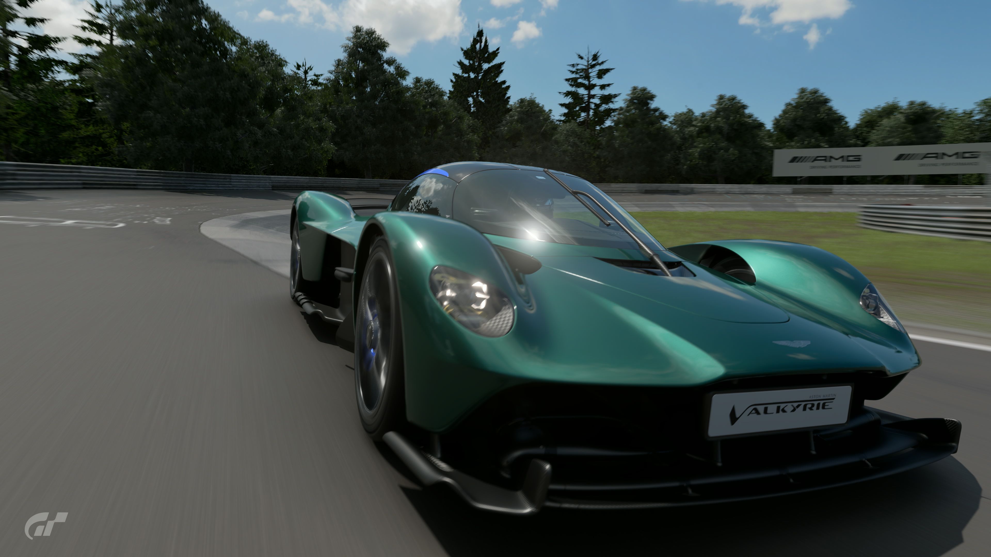 阿斯顿马丁翻盘索伯车队，塞恩斯惊艳四座