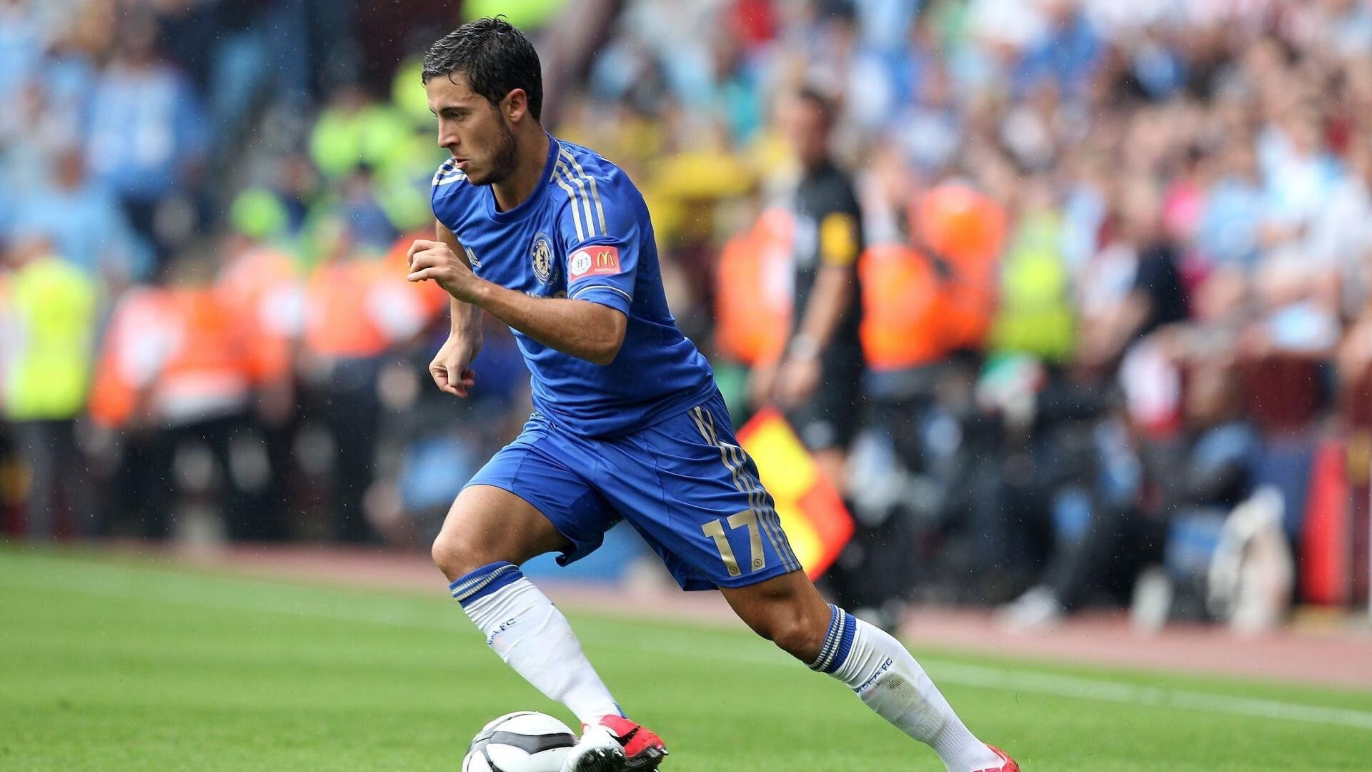 活塞淘汰赛过关上海队，克莱状态火热，当铁血遇上东方，篮球宇宙的一次意外折叠