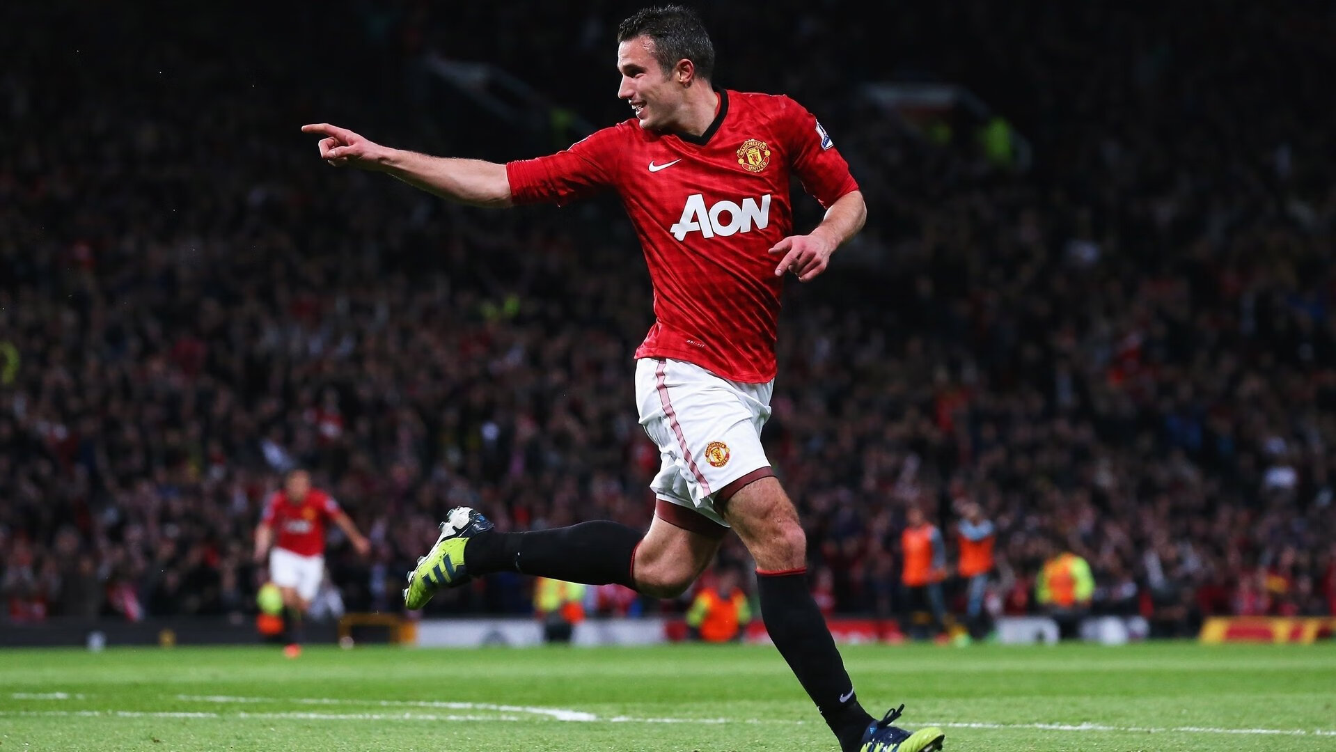 红牛二队险胜阿斯顿马丁，皮亚斯特里状态火热，一场战术与勇气的胜利